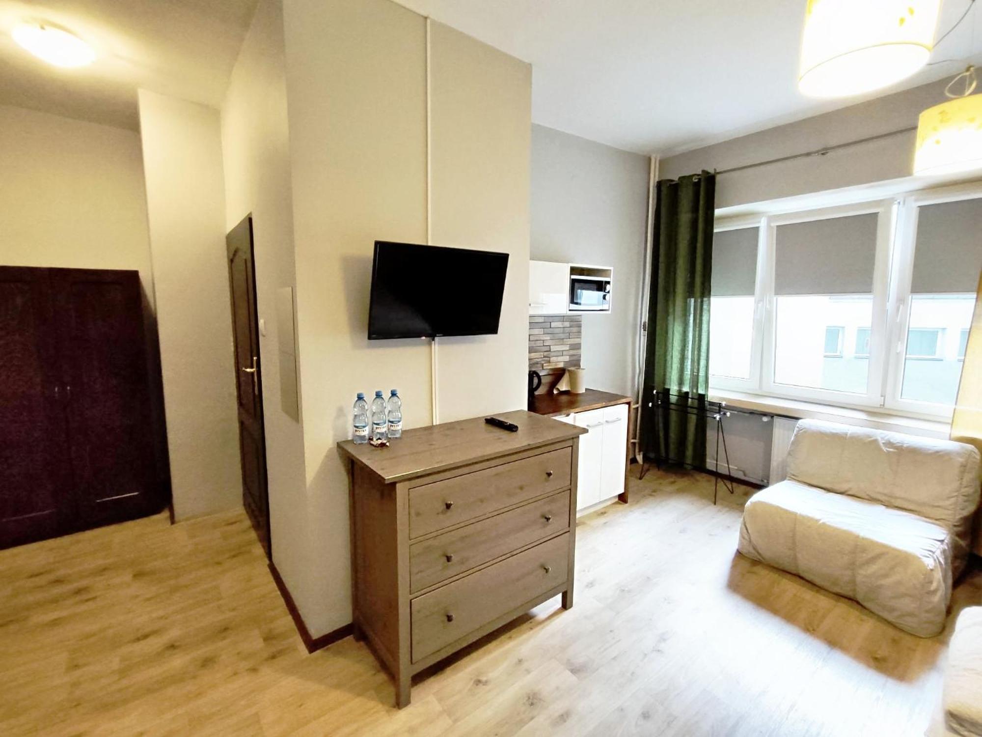 Hostel Helvetia - Private Rooms In City Center And Old Town Varsovia Exterior foto