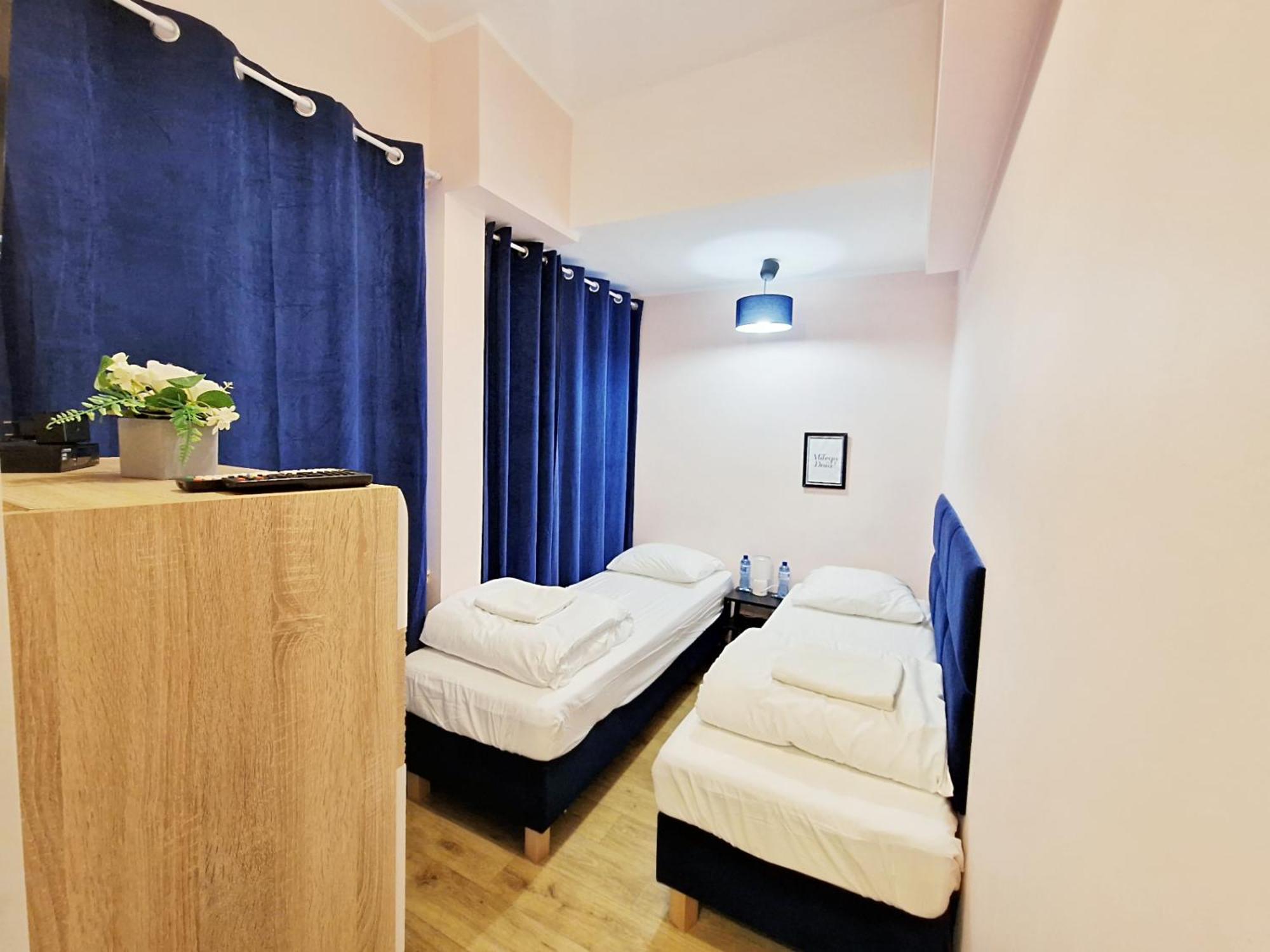 Hostel Helvetia - Private Rooms In City Center And Old Town Varsovia Exterior foto